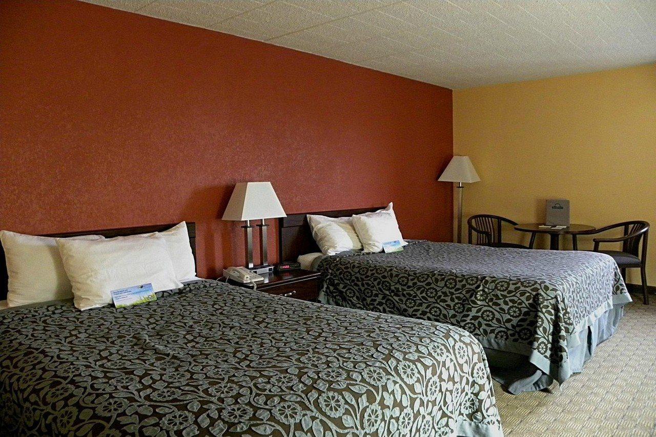 Days Inn By Wyndham Reading Wyomissing Exterior photo
